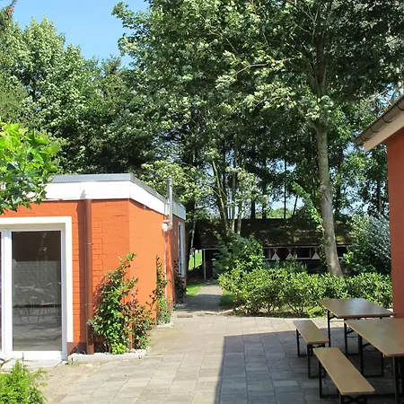 Fuer 10 Personen In Ostfriesland Mit Kino, Bar, Sauna Und Whirlpool *