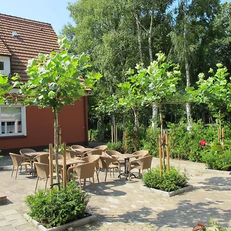 Дом отдыха Fuer 10 Personen In Ostfriesland Mit Kino, Bar, Sauna Und Whirlpool